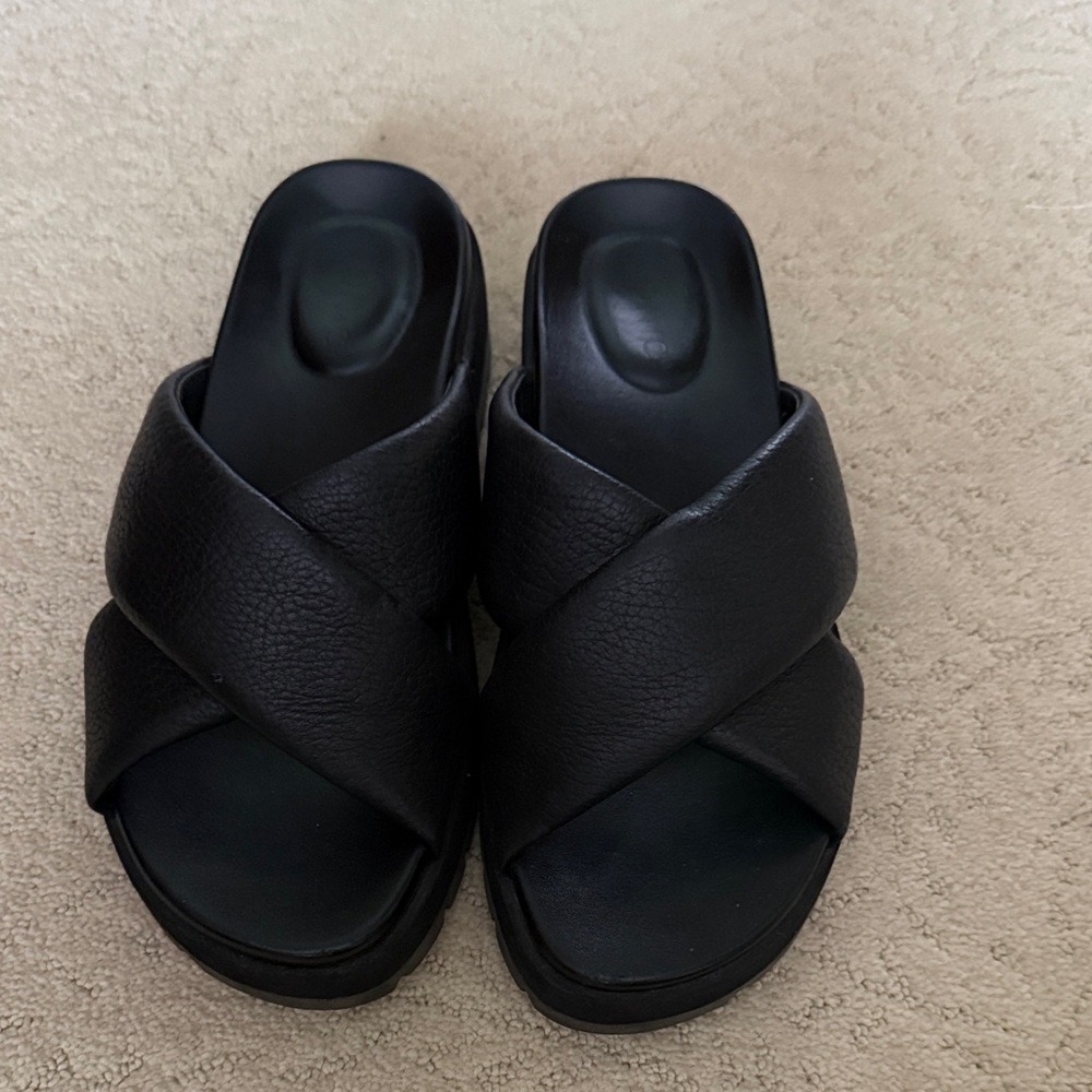 Vionic Black Slide Sandals